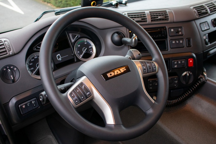 20220125_Makkx2_900.jpg