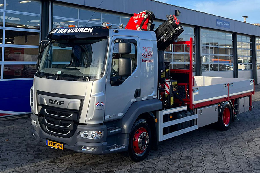 Jan-van-buuren-daf-lf-3.jpg