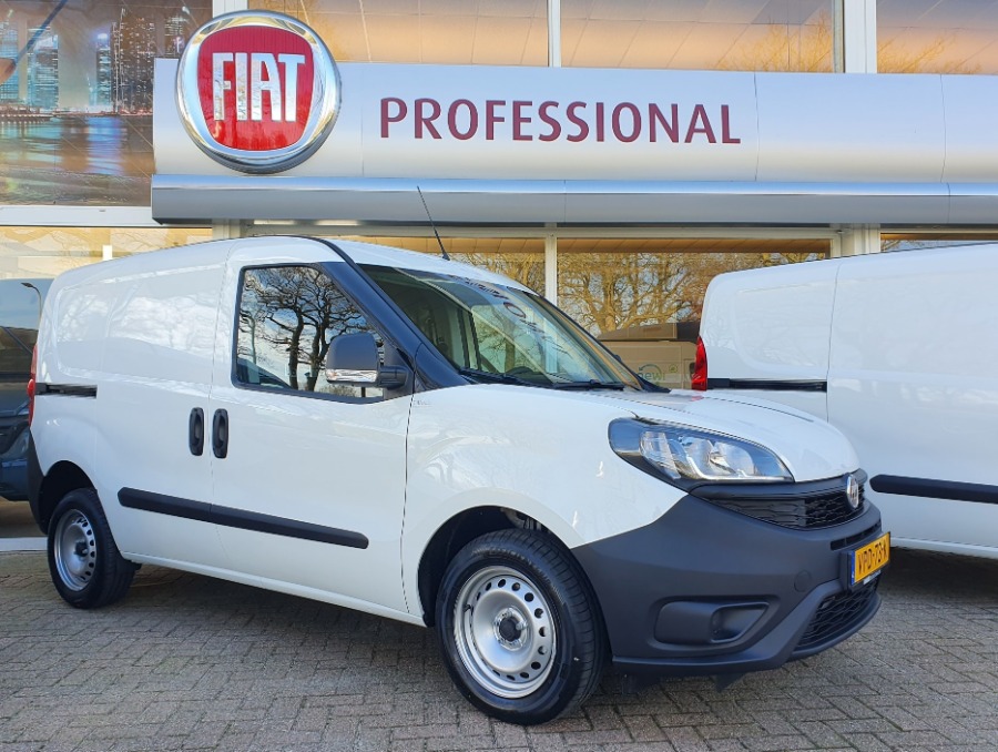 20220301_vlot_bedrijfswagens2_900.jpg