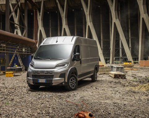 Fiat Ducato op de weg