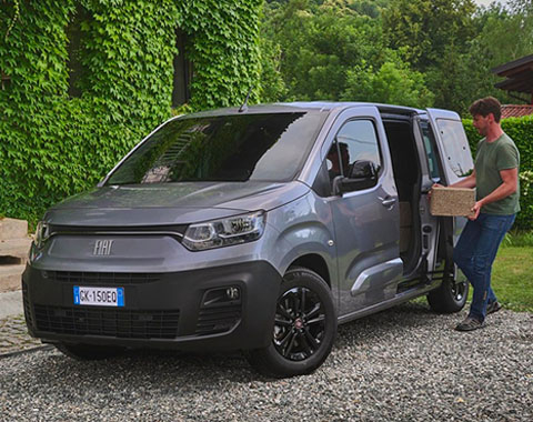 bestelwagen fiat doblo